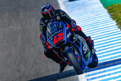 Bagnaia marca el ritmo en la FP1 de Jerez