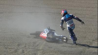 Moto3™: Martin geht beim Titelkampf in Motegi zu Boden