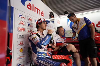Bagnaia paga l’aggressività della classe regina