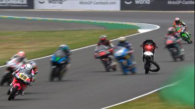 Vidéo gratuite : Quand les pilotes esquivent la moto d'Ogura