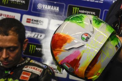 Rossi revela su secreto mejor guardado: El casco de Mugello