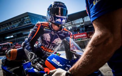 Oliveira beendet Misano-Test frühzeitig - Schulterverletzung