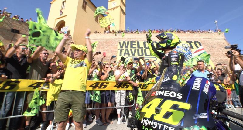 Sjældent angre Gylden Hometown hero: Rossi revs through Tavullia | MotoGP™