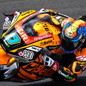 Navarro nails Moto2™ pole as rain falls late in Q2