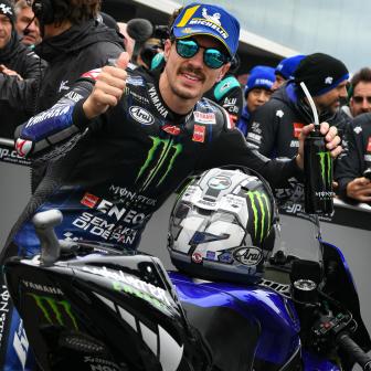 Viñales decimates the field for Phillip Island pole