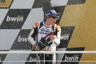 Moto GP - Nicky Hayden incluido en el Salón de la Fama del automovilismo - Interdeportes 4 2hayden136.small