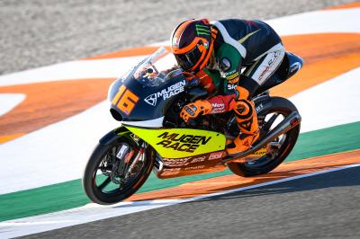Migno 0.2 clear to claim first Moto3™ pole 