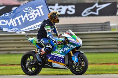 Granado réalise un doublé à Valence, Ferrari titré