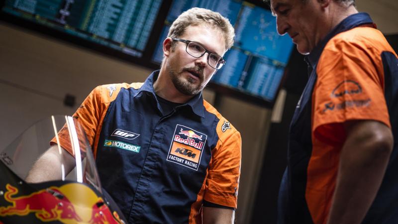 Que Pasa En La Segunda Temporada De Elite KTM, un lavado de cara para dar el salto definitivo | MotoGP™