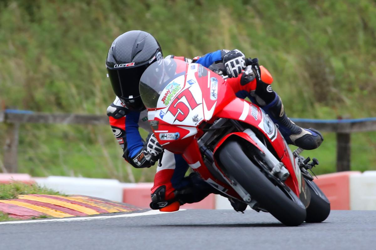 Johnny Garness closes in on Championship lead MotoGP™
