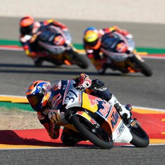 Acosta reigns once more in Aragon