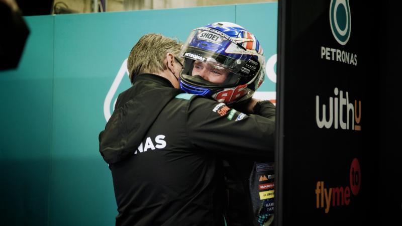 Moto GP - Cinco rápidos: el traje de Moto2 ™ para Francia - Interdeportes 3