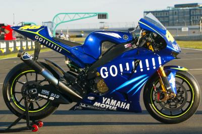 GALLERIA: La metamorfosi grafica del Yamaha Factory Racing