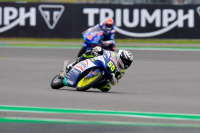 Moto3™: Fenati läuft am kühleren Eröffnungstag am heißesten