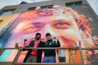 Ogni passaggio dello spettacolare murale per Valentino Rossi