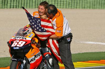 2006.small Las mejores carreras finales de MotoGP™ para ganar títulos de la temporada