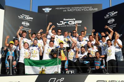 FIM JuniorGP™: Rueda causa sensación con su título mundial
