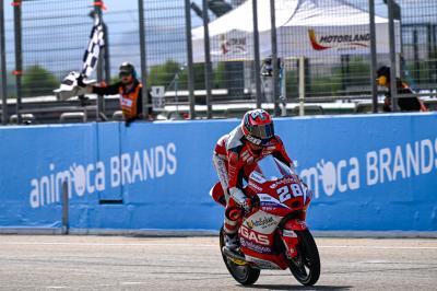 Moto3™ - Izan Guevara dominates in Aragon