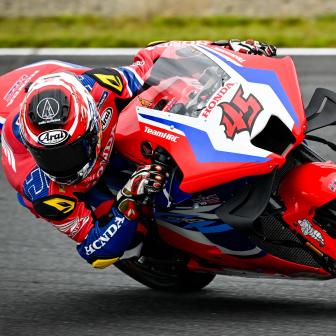 Nuova operazione per Nakagami, al suo posto Nagashima