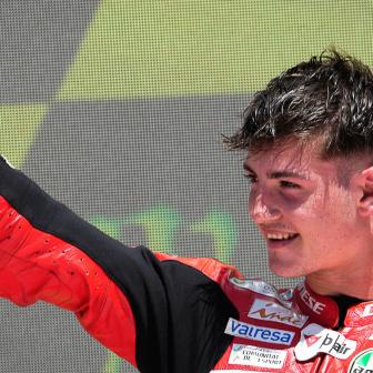 A voi il nuovo campione del mondo Moto3™: Izan Guevara