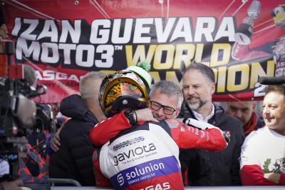 A voi il nuovo campione del mondo Moto3™: Izan Guevara
