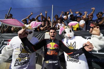 La toile félicite A. Fernández pour son titre Moto2™ !