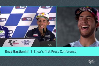 Rider reacts: Rossi, en professeur d'Anglais pour Bastianini