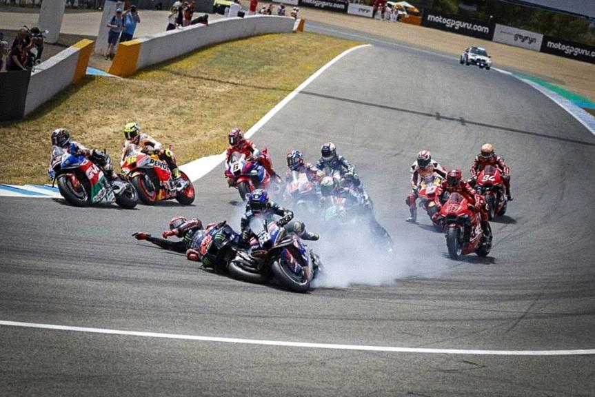 Oliveira Quartararo crash, Gran Premio MotoGP™ Guru by Gryfyn de España